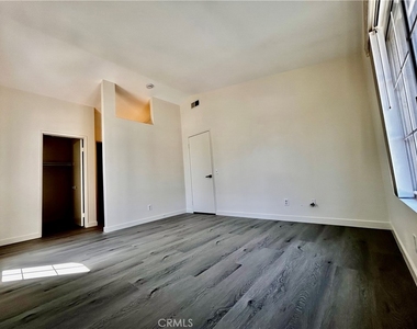 57 Chaumont Circle - Photo Thumbnail 19