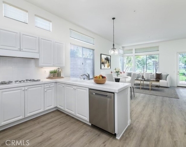 236 Downey Lane - Photo Thumbnail 5
