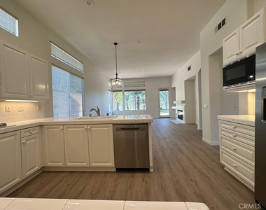 236 Downey Lane - Photo Thumbnail 6