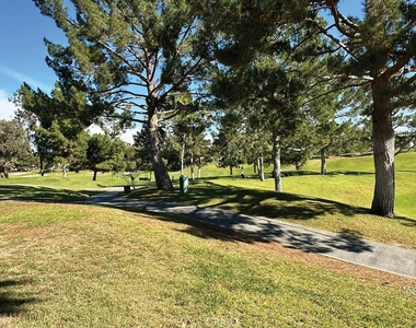 236 Downey Lane - Photo Thumbnail 29