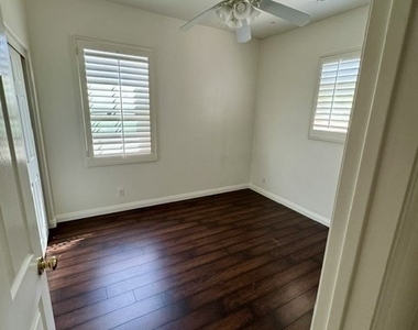 10 Pine Hill Lane - Photo Thumbnail 19
