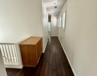 10 Pine Hill Lane - Photo Thumbnail 23