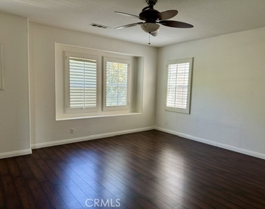 10 Pine Hill Lane - Photo Thumbnail 15