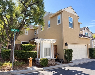 10 Pine Hill Lane - Photo Thumbnail 21