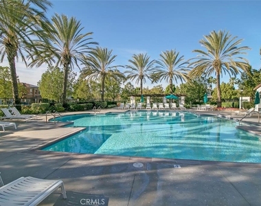 10 Pine Hill Lane - Photo Thumbnail 39
