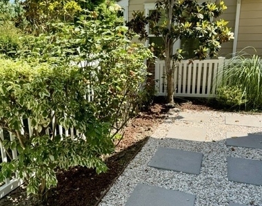 10 Pine Hill Lane - Photo Thumbnail 32
