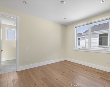 316 22nd Street - Photo Thumbnail 9