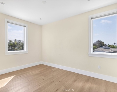 316 22nd Street - Photo Thumbnail 11