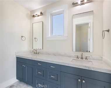 316 22nd Street - Photo Thumbnail 6