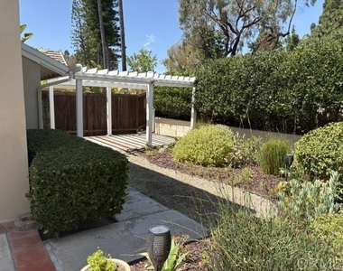 3950 Carmel Springs Way - Photo Thumbnail 2