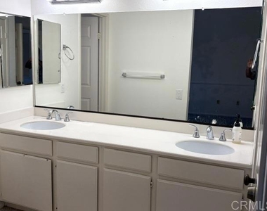 3950 Carmel Springs Way - Photo Thumbnail 4