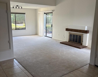 3950 Carmel Springs Way - Photo Thumbnail 10