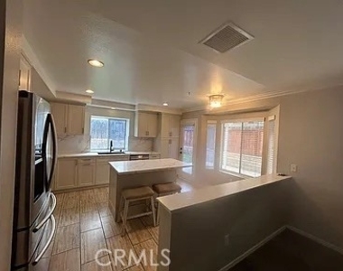 947 Cheyenne - Photo Thumbnail 9