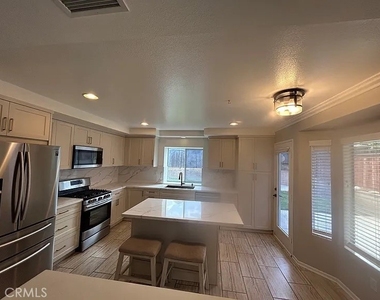947 Cheyenne - Photo Thumbnail 10