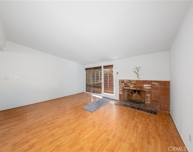 8357 Elsmore - Photo Thumbnail 6