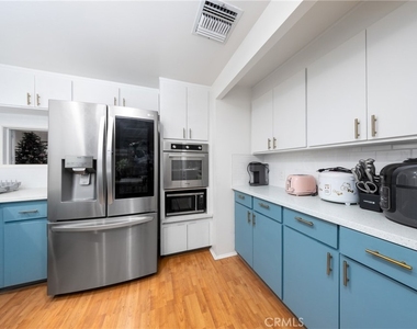8357 Elsmore - Photo Thumbnail 13