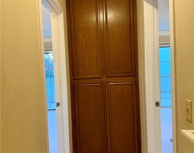 1371 S Park Avenue - Photo Thumbnail 15
