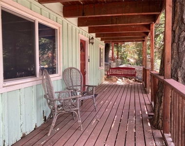 143 Western - Photo Thumbnail 2