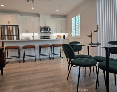 24115 Hillcrest - Photo Thumbnail 3