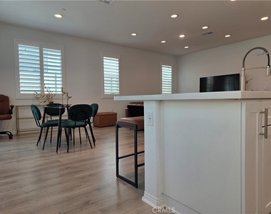 24115 Hillcrest - Photo Thumbnail 4
