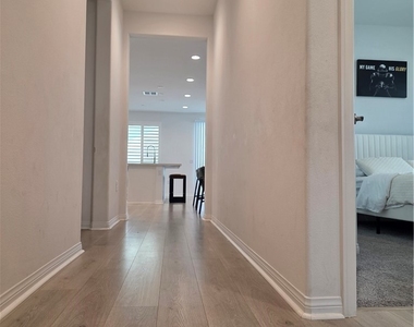 24115 Hillcrest - Photo Thumbnail 19