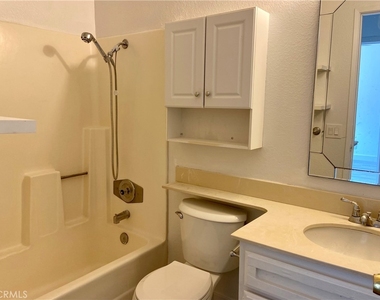 1031 S Palmetto Avenue - Photo Thumbnail 17