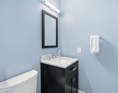 25972 Hinckley - Photo Thumbnail 29