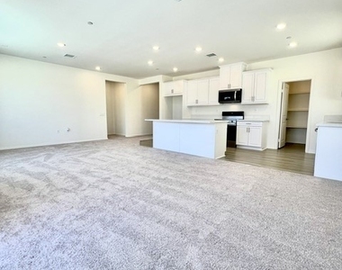 9698 Babaco Street - Photo Thumbnail 9