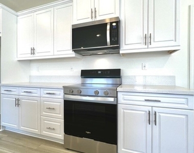 9698 Babaco Street - Photo Thumbnail 4