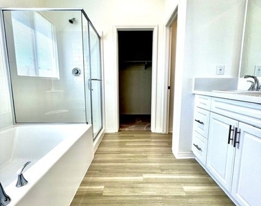 9698 Babaco Street - Photo Thumbnail 12