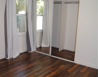 3121 Honolulu Avenue - Photo Thumbnail 16