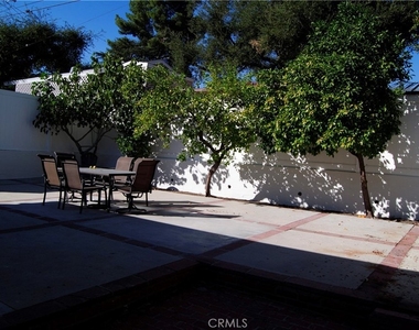 3121 Honolulu Avenue - Photo Thumbnail 20