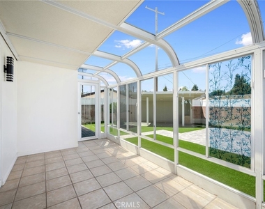 11007 Collett - Photo Thumbnail 11