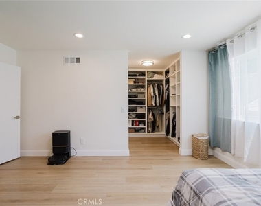 23128 Calvello Drive - Photo Thumbnail 14