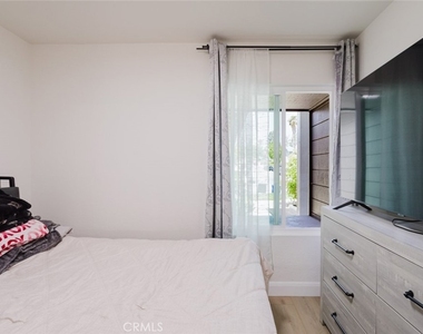 23128 Calvello Drive - Photo Thumbnail 11
