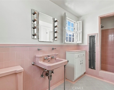1105 Graynold - Photo Thumbnail 16