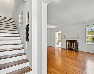 1105 Graynold - Photo Thumbnail 1