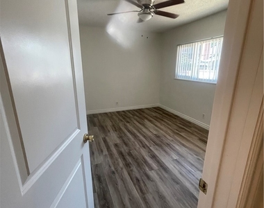 6175 Streeter - Photo Thumbnail 13