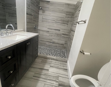 6175 Streeter - Photo Thumbnail 9