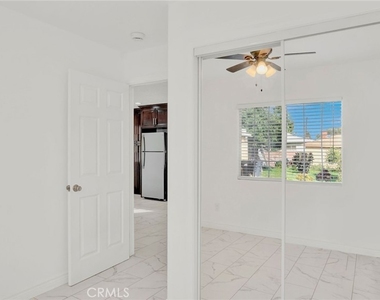 2239 W Lincoln Street - Photo Thumbnail 20
