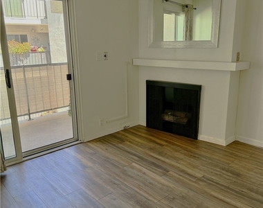 8163 Redlands Street - Photo Thumbnail 5