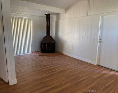 541 E Merced - Photo Thumbnail 3
