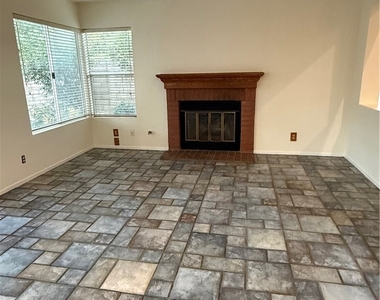 58 Valley Crest - Photo Thumbnail 10
