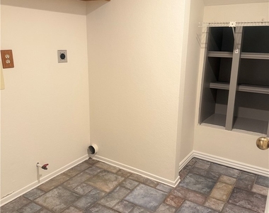 58 Valley Crest - Photo Thumbnail 11