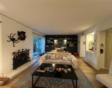 740 W Huntington Drive - Photo Thumbnail 6