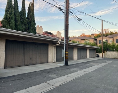 740 W Huntington Drive - Photo Thumbnail 21