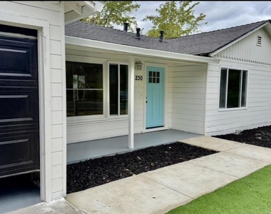 230 Cleaveland Rd - Photo Thumbnail 2