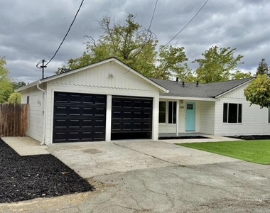 230 Cleaveland Rd - Photo Thumbnail 1
