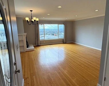 6225 Plymouth Ave - Photo Thumbnail 9
