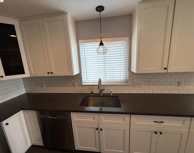 6225 Plymouth Ave - Photo Thumbnail 17